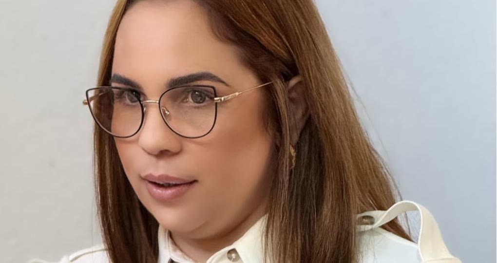 Evelin a ensinar